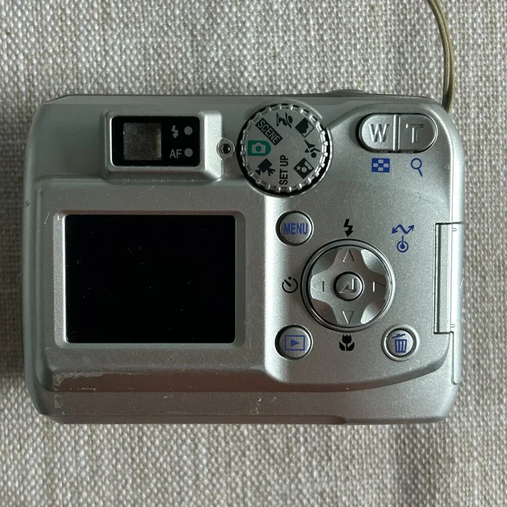Nikon Coolpix 3200 Digital Camera – Silver – In Box w/ AV Cords - Picture 9 of 15